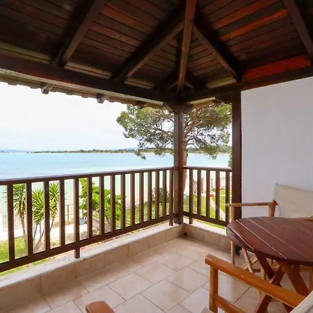 Docker 2 Beachfront By Halkidiki *